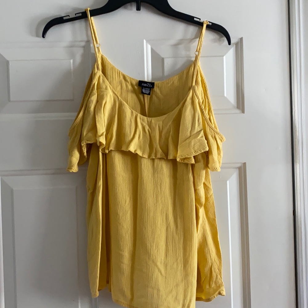 Women’s off the shoulder ruffle detail top
